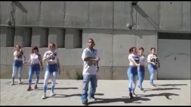 Everybody (Backstreet Boys) Zumba con Marcusen смотреть онлайн