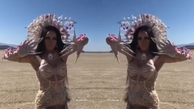 Roxy Hart . Song - sevdaliza & Rome fortune - man of glass смотреть онлайн