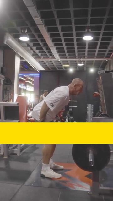 Дориан Ятс о том как делать тягу штанги в наклоне