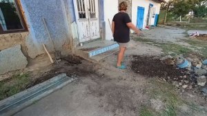 КОПАЮ ТРАНШЕЮ ПОД ФУНДАМЕНТ / РЕМОНТ СТАРОГО ДОМА