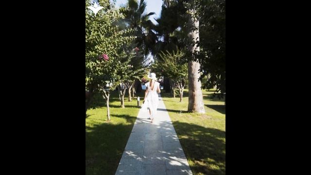 All Roads Lead To Miramare Hotels! смотреть онлайн