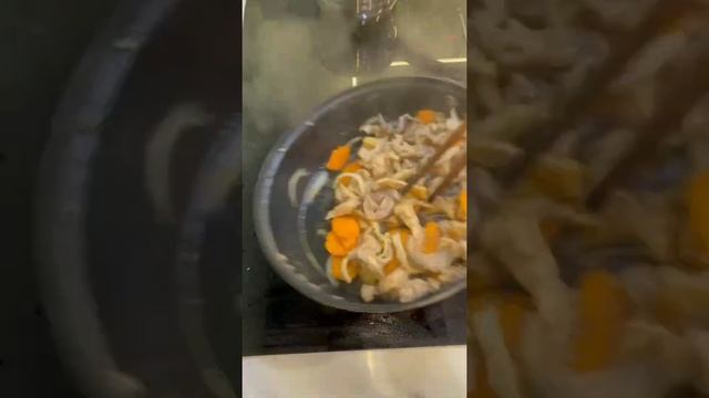 Gà chọi xào củ quả | Stir-fried fighting chicken with vegetables |du lịch ẩm thực vùng miền смотреть онлайн