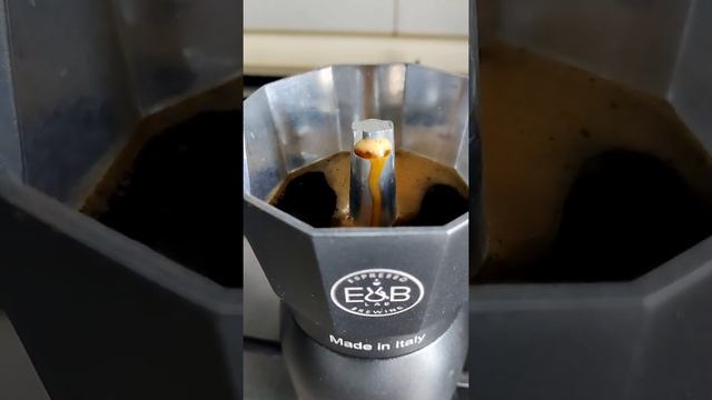 Dailycious Coffee Brewing Miscela Top Day #18 смотреть онлайн