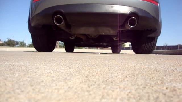 Infiniti FX35 Exhaust Sound. Stock.