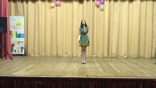 Лина Блестящая - Кажется смотреть онлайн