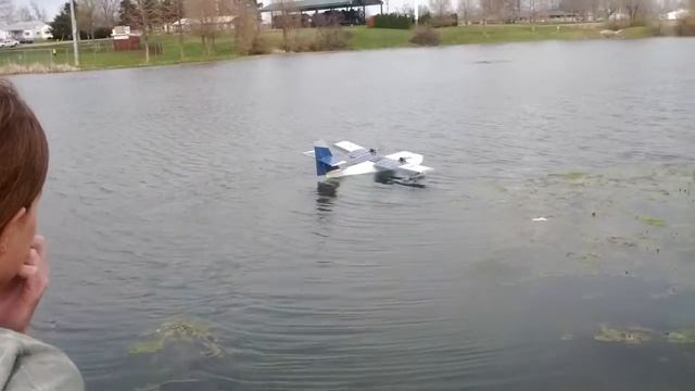 Seaplane Taxi Test смотреть онлайн