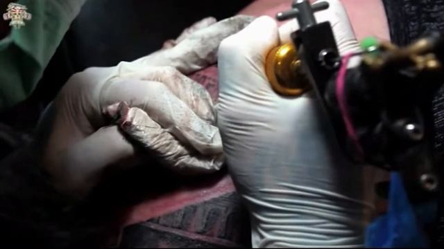 Must watch! Gladiator Tattoo at Kamikaze Tattoo Studios смотреть онлайн
