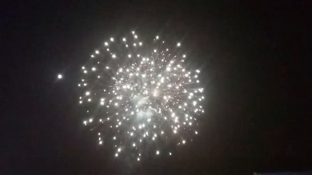Салют С Днём России！Севастополь 12.06.2019 смотреть онлайн