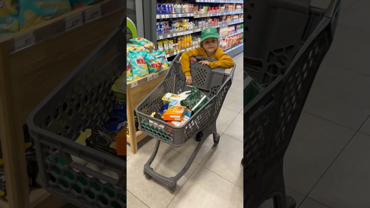 Как купить продукты самостоятельно? Мирка пробует кассу самообслуживания