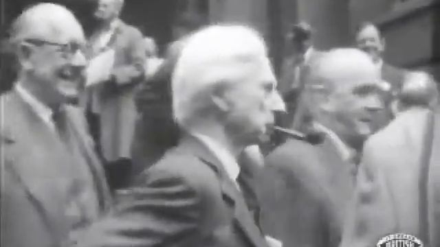 Bertrand Russell at World Conference of Scientists смотреть онлайн