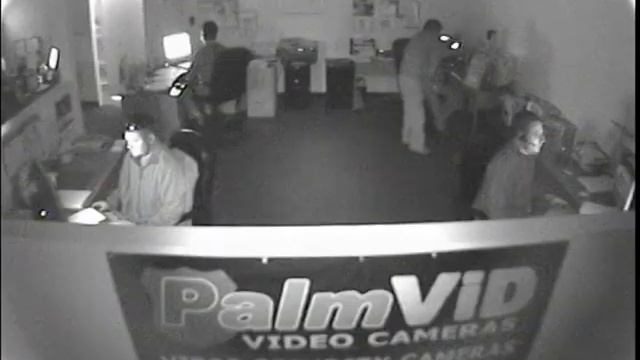 Night Vision Security Camera Sample Demo Video - Lights on and off смотреть онлайн