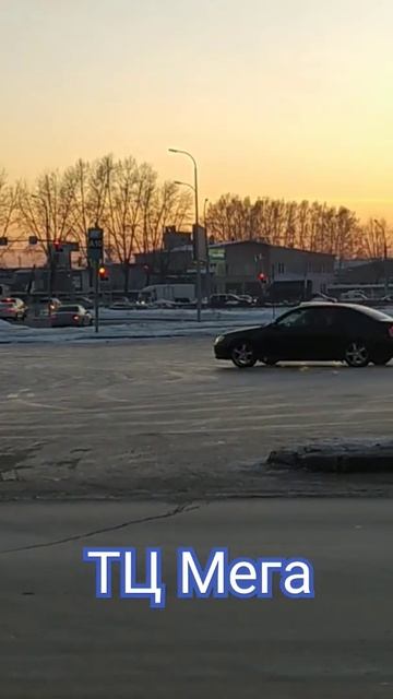 Прогулка.У ТЦ#116#115#спорт#прогулка#атлеты#здоровье#люди#воздух#бор#кислород#хобби#777 смотреть онлайн