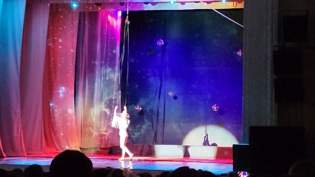 ВЫСТУПЛЕНИЕ группы ЦИРКА смотреть онлайн