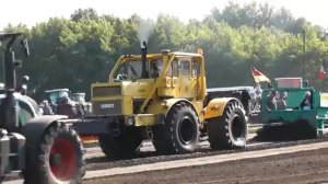 Соревнования тракторов на тягу