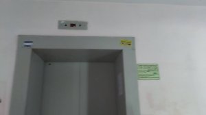 Двухсторонний лифт КМЗ 2006 года. Саранск, Волгоградская 138Б, 2 подъезд