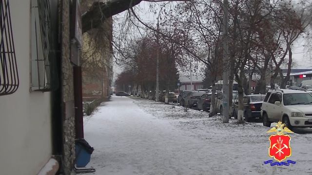 В Кемерове на 2 года 8 месяцам лишения свободы осужден злоумышленник, ограбивший ломбард смотреть онлайн