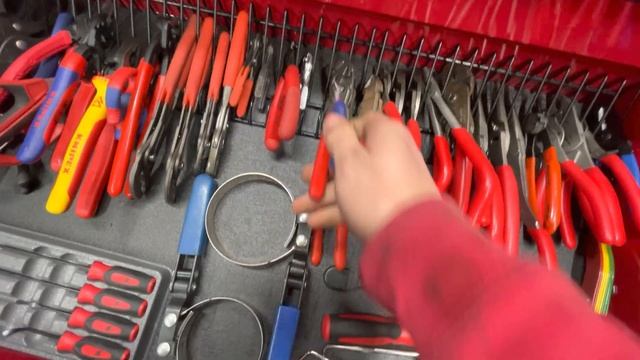 New Snap on 40” roll cart tour ! смотреть онлайн