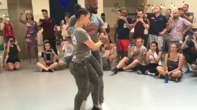 Tony Pirata & Lydia Lapra Kizomba Bachta Dance смотреть онлайн