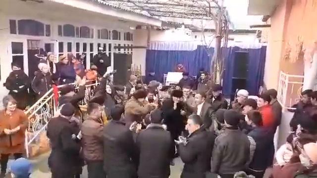 Quvalik Hopizdan Ajoyib Qo'shiq