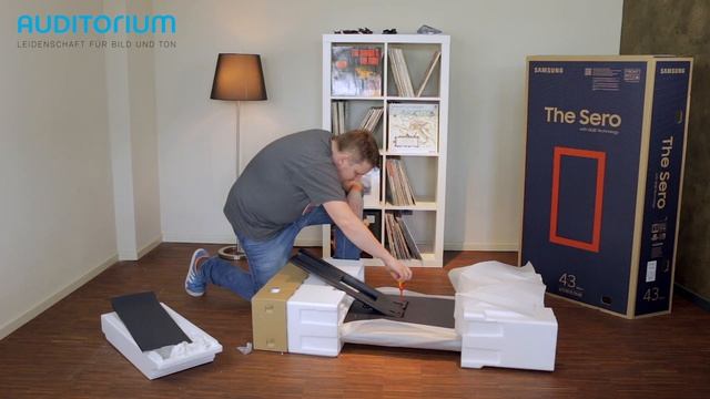 Unboxing SAMSUNG THE SERO - Der neue Vertikal-TV für die "Generation Mobile" смотреть онлайн