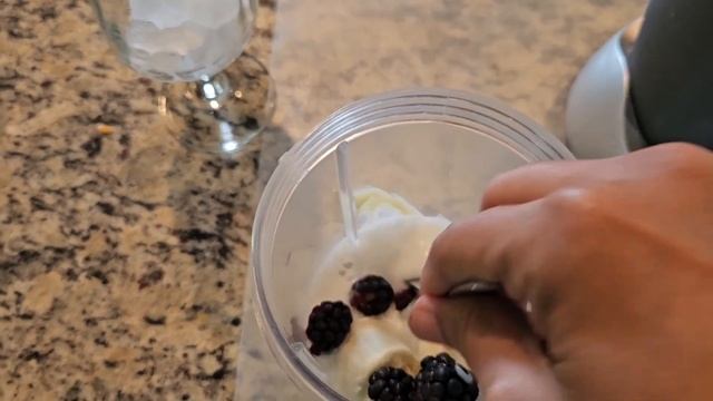 Blackberry Shake Recipe / Barbie Shake Recipe #Mora смотреть онлайн
