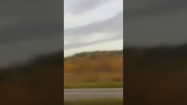 Необычный глаз в небе и прямолетящий самолёт смотреть онлайн