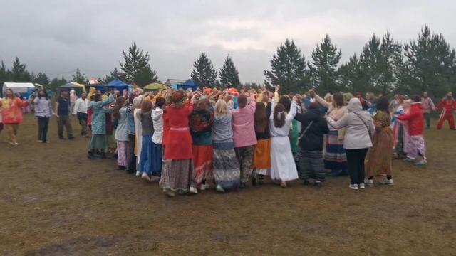 Хоровод берегинь на фестивале Перволетье - 2024 смотреть онлайн