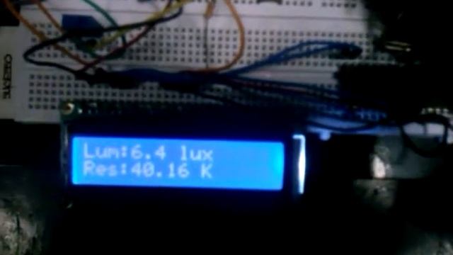 Luxímetro-Pic16F877A смотреть онлайн