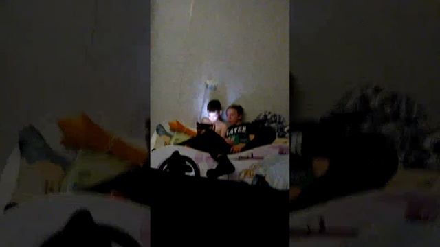 снимаю брата и друга