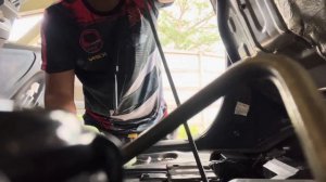 PROPER CHECKING OF ENGINE OIL LEVEL - Foton Traveller
