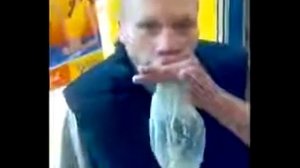 Клей Нюхаю