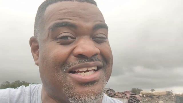 Trump Sneakers?!! Let Talk! Off Loading 800 Pounds@BacsATL смотреть онлайн