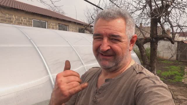 Киножурнал "Земля и глина" / Теплица, сад, огород и Игорь - растениевод)) смотреть онлайн