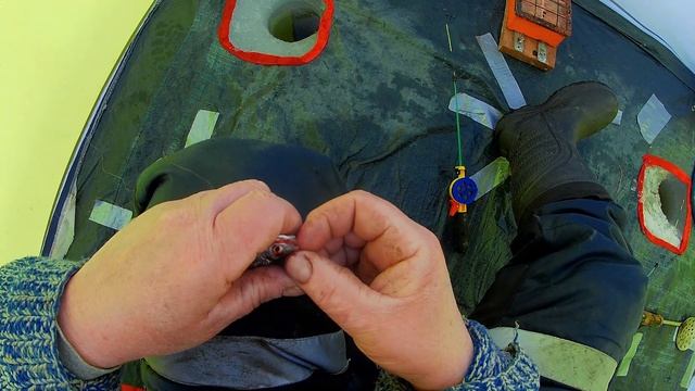 Шестой раз подвожу,а щука  не заходит в лунку.Киноочерк.