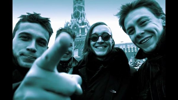 Спать на потолке - Дышать (ИИ видео)