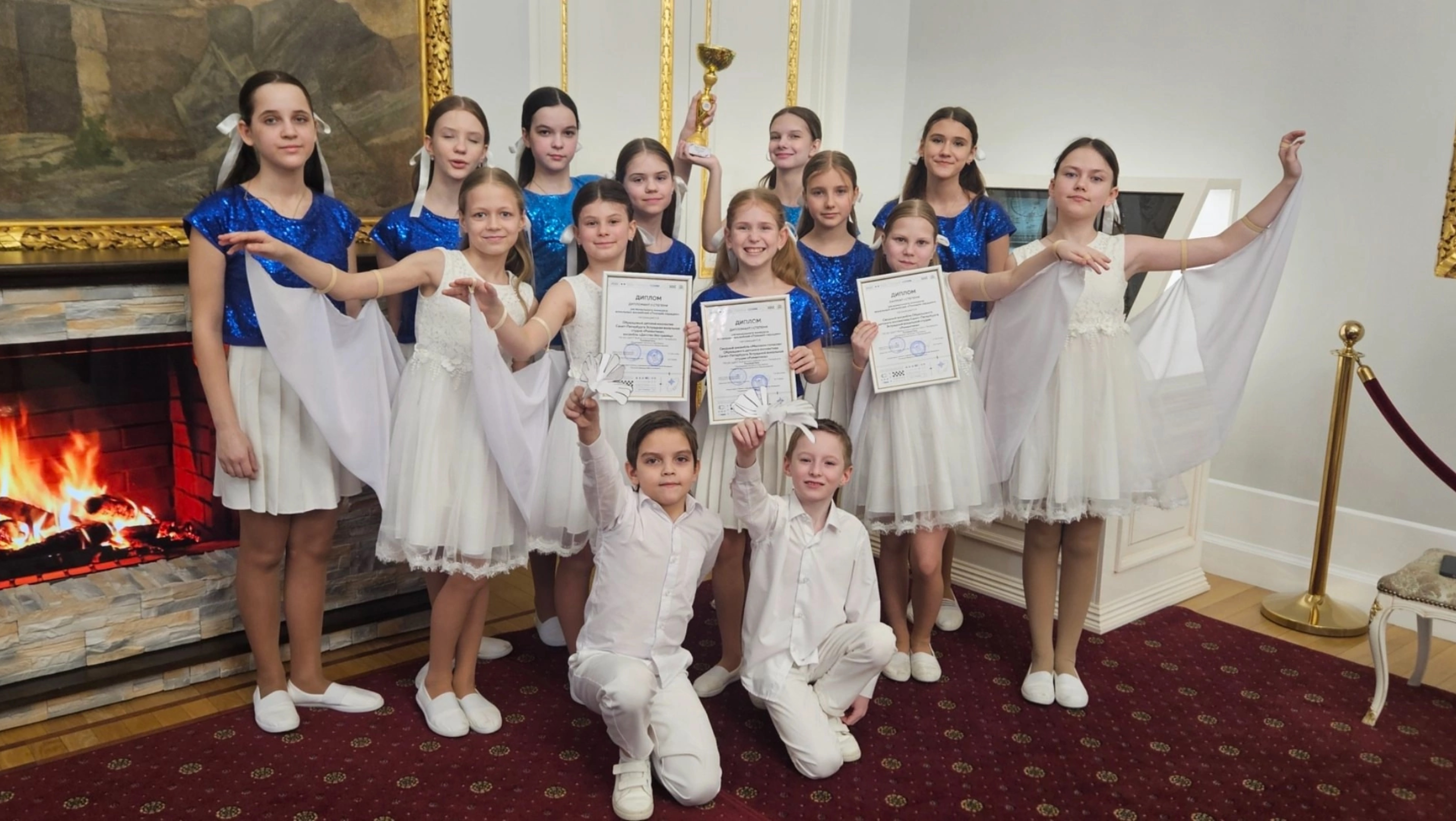 «Белые голуби» Даша Саврова в составе ЭВС Романтика. Руководитель Медведева Наталья Сергеевна