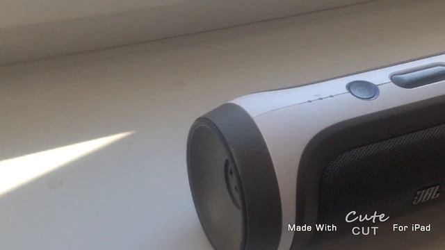 JBL Charge смотреть онлайн