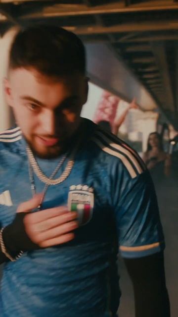 KONFUZ - Италия #официальныйклип #артист #музыка #rocketrecords #konfuz #италия смотреть онлайн