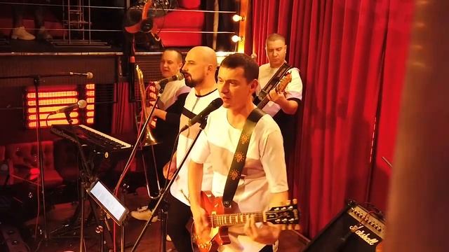 Вечірка 80-х в концерт-барі «Мёртвый кролик» смотреть онлайн