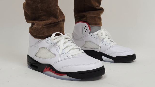 Air Jordan 5 x Off-White™ Sail (Review + Fire Red Comparison) смотреть онлайн