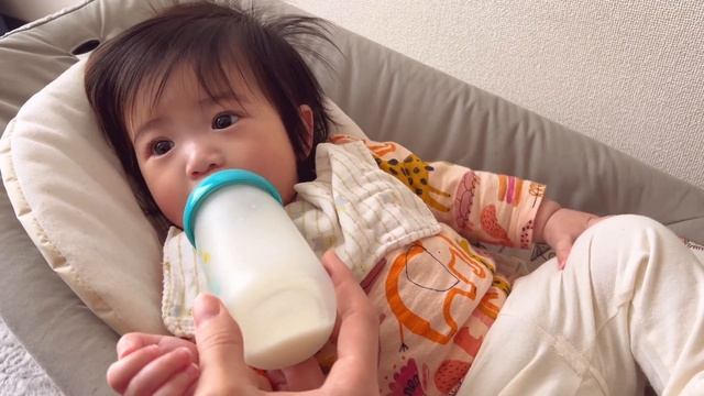 Due to my daughter's strong resistance, I had to stop feeding her. #82 #授乳 #milk #child #子育て #bab смотреть онлайн