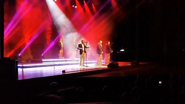 Straight No Chaser Rolling on the Deep смотреть онлайн