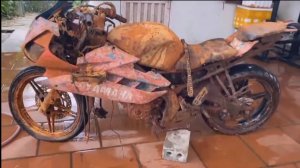 Восстановление брошенного мотоцикла.