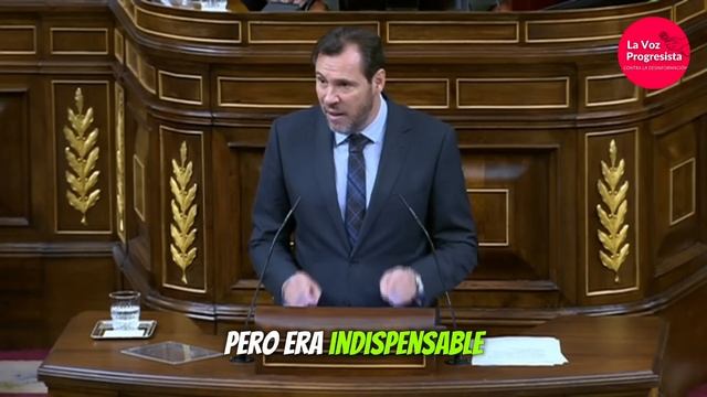 💥ACUSAN a óscar Puente de COBROS ILEGALES y su RESPUESTA hace TEMBLAR al PP смотреть онлайн