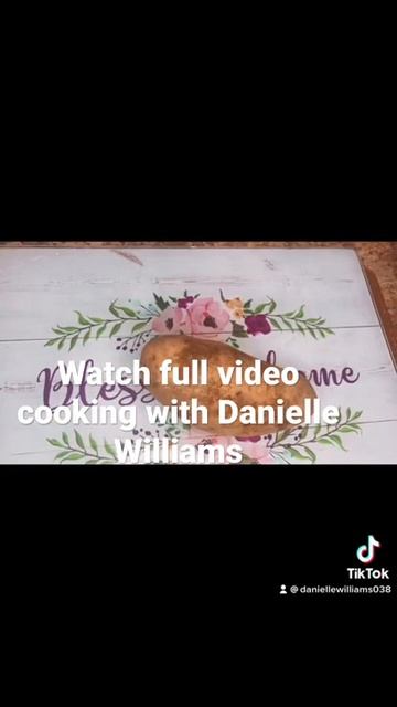 Loaded Baked potatoes with Mac & cheese смотреть онлайн