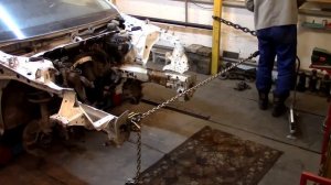 Субару Легаси, вытяжка лонжеронов. Ремонт кузова.