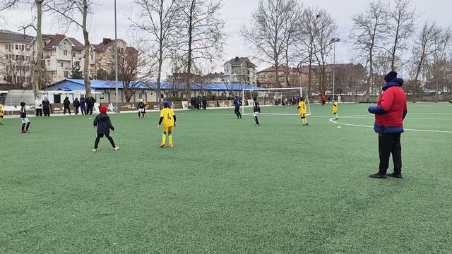 "Футбольный калейдоскоп" 2025 г. ЖФК "Ростов"(2014) - ФК "Алекс" (Витязево) (2015) 2:8 26.03.2025г.