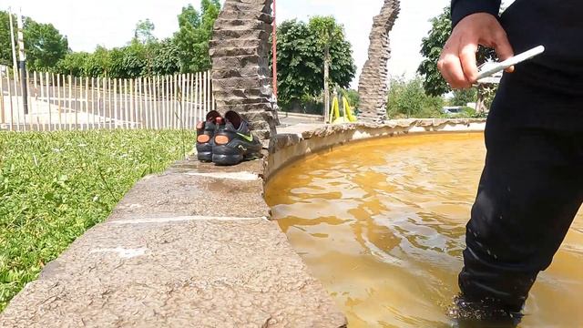 NIKE AIR VAPORMAX EVO & PUMA MAYU toutes neuves dans la fontaine смотреть онлайн