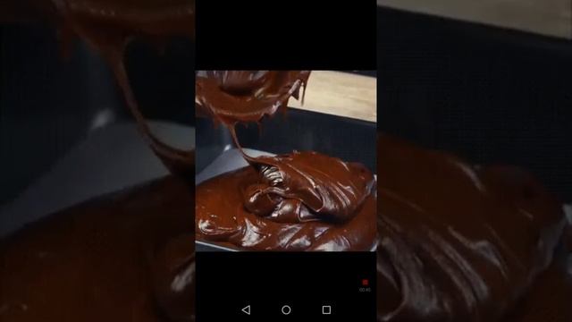 Десерт в шаре из шоколада. смотреть онлайн