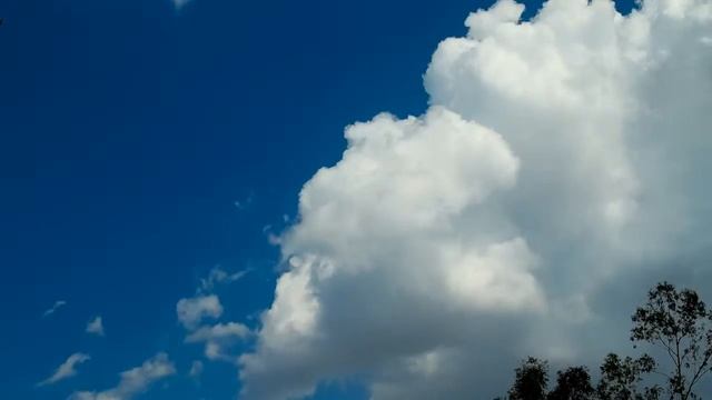 Clouds Timelapse Nubes смотреть онлайн